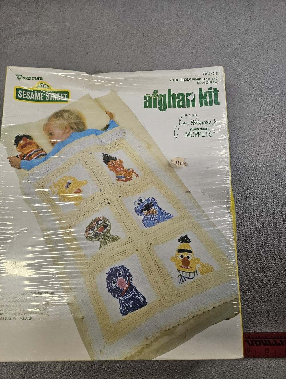 Vogart  Sesame Street Afghan Kit.